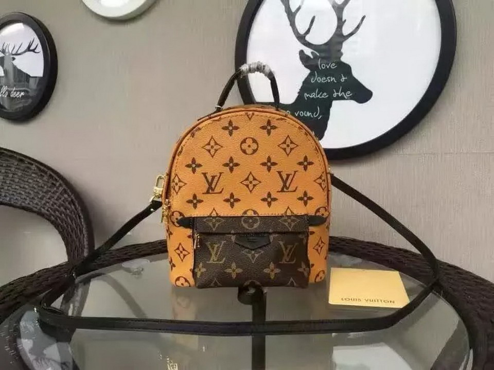 LV Backpack 1:1 Quality-079