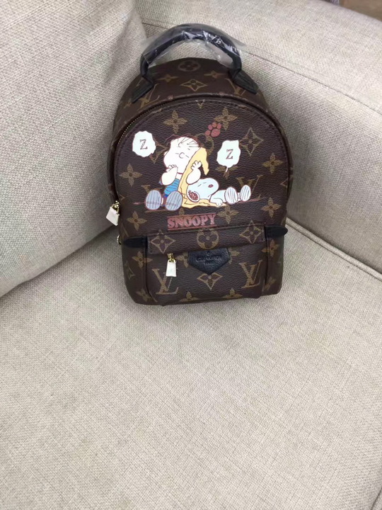 LV Backpack 1:1 Quality-096
