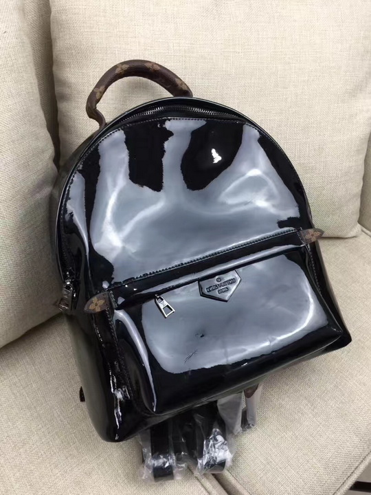 LV Backpack 1:1 Quality-121