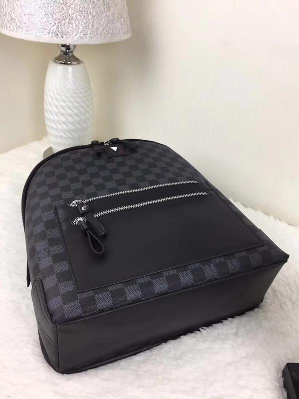 LV Backpack 1;1 Quality-133