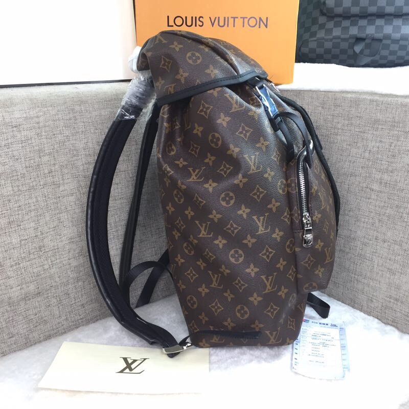 LV Backpack 1;1 Quality-138