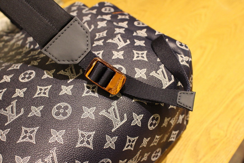 LV Backpack 1;1 Quality-141