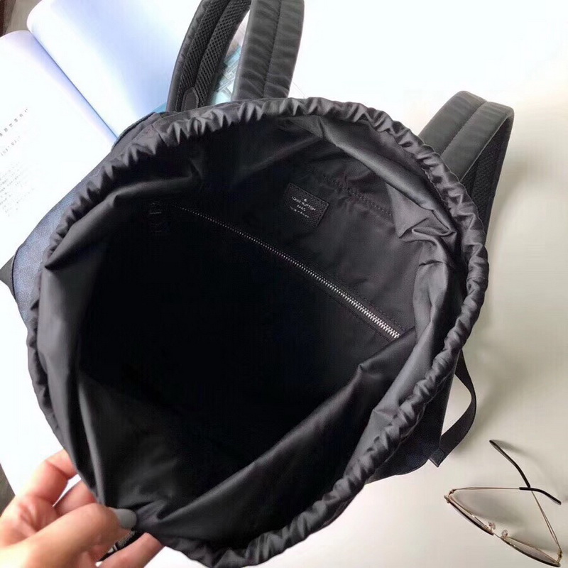 LV Backpack 1;1 Quality-143