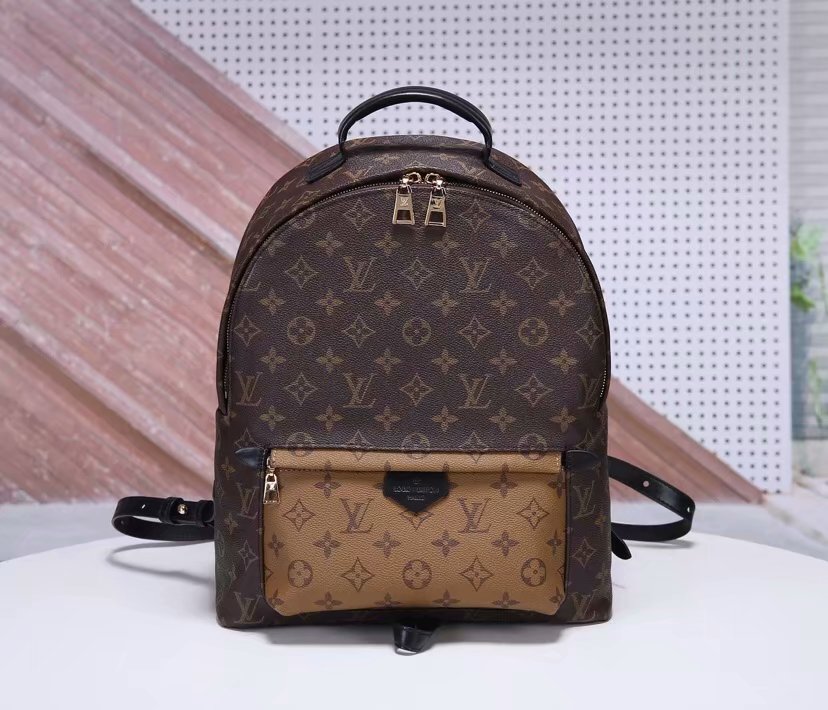 LV Backpack 1;1 Quality-184