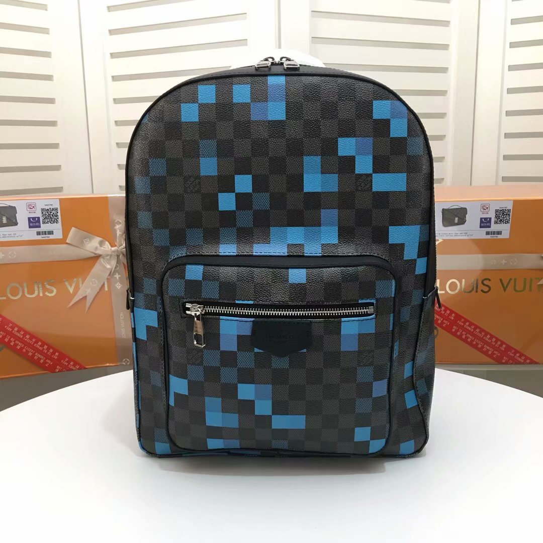 LV Backpack 1;1 Quality-211