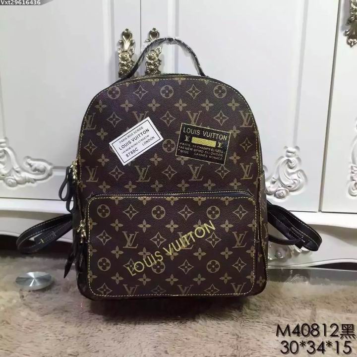 LV Backpack 11 Quality-018