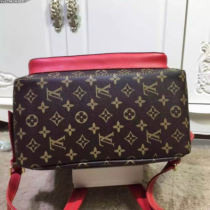 LV Backpack 11 Quality-019