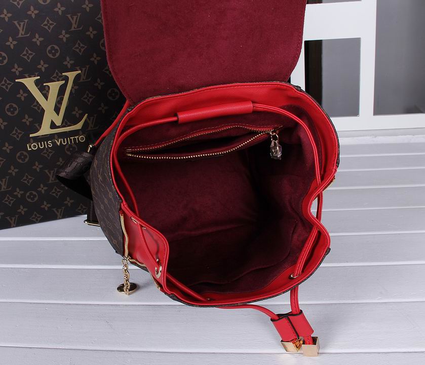 LV Backpack 11 Quality-019