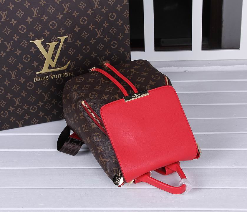 LV Backpack 11 Quality-021