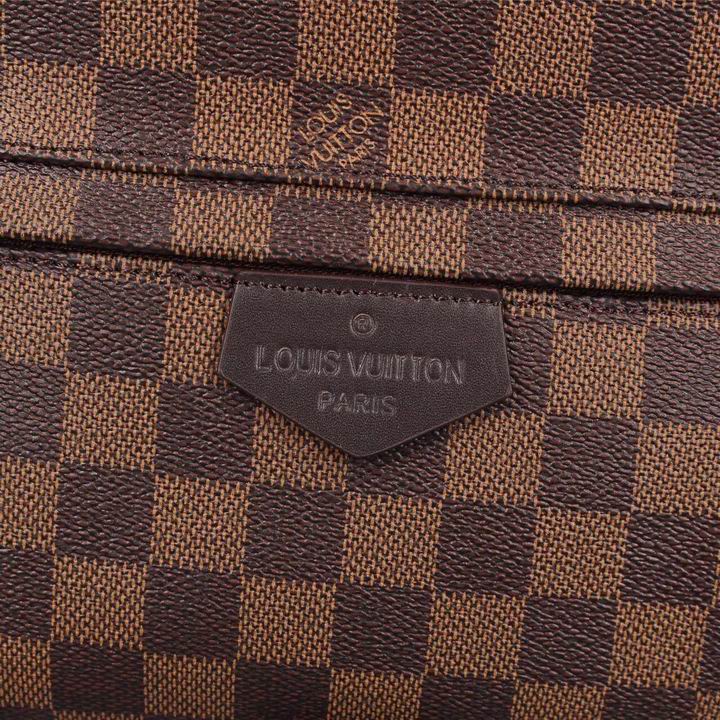 LV Backpack 11 Quality-027