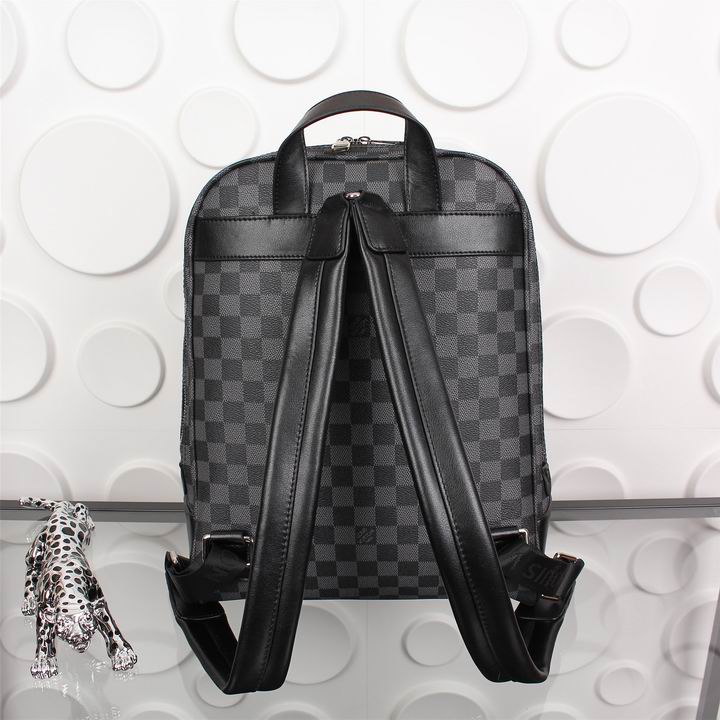 LV Backpack 11 Quality-032