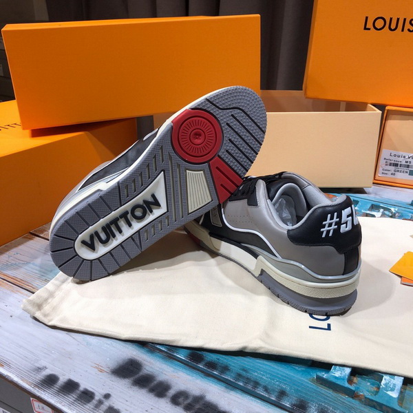 LV Men shoes 1;1 quality-2194