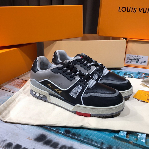 LV Men shoes 1;1 quality-2194