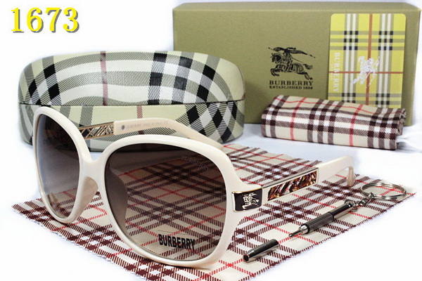 Burberry Sunglasses AAA-175
