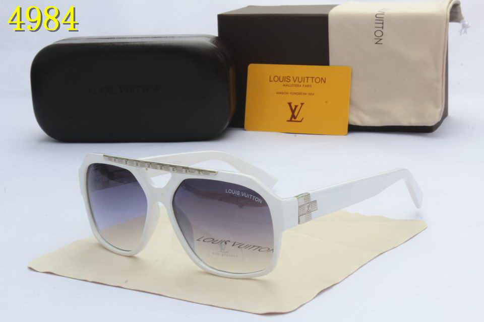 LV Sunglasses AAA-325