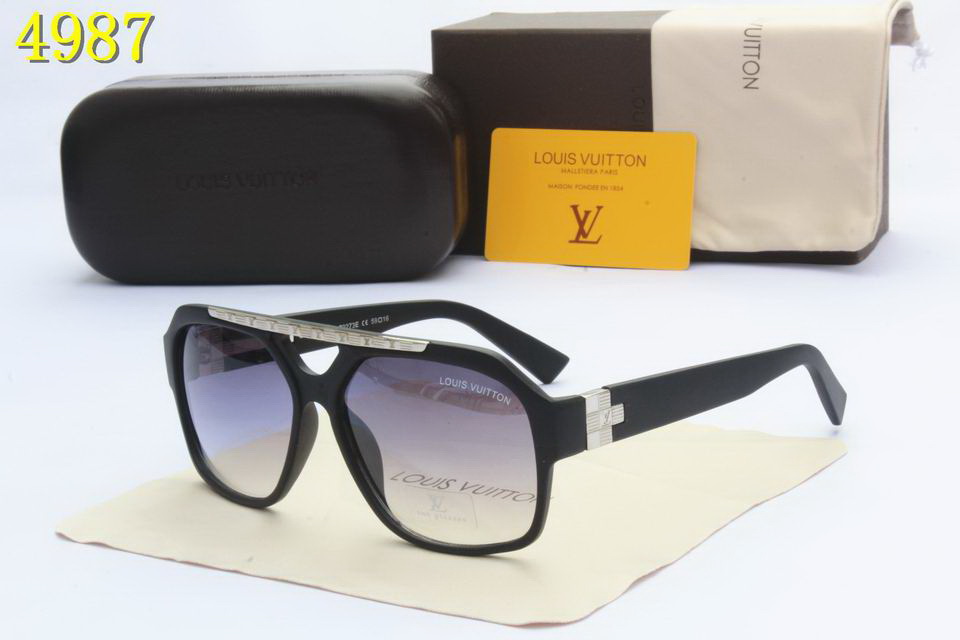 LV Sunglasses AAA-326