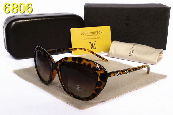 LV Sunglasses AAA-335