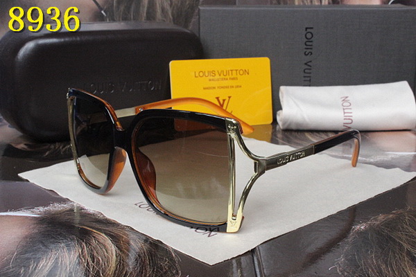 LV Sunglasses AAA-375