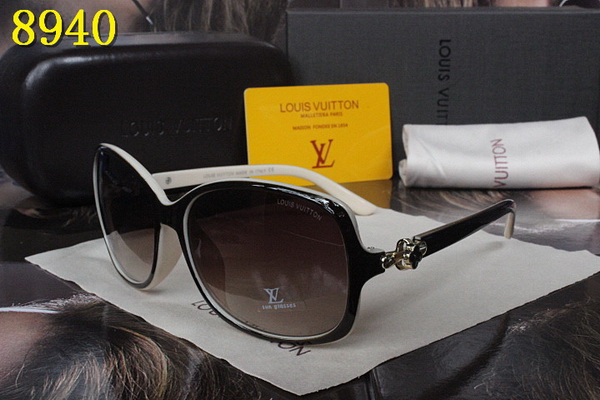 LV Sunglasses AAA-378