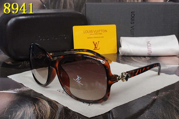 LV Sunglasses AAA-379