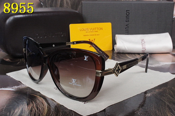 LV Sunglasses AAA-386