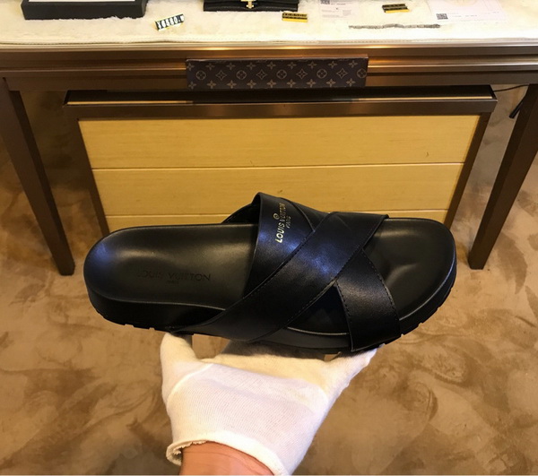LV men slippers AAA-323(38-45)
