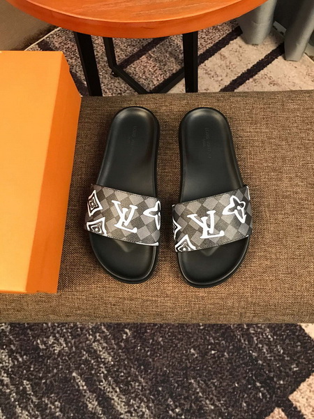 LV men slippers AAA-370(38-45)
