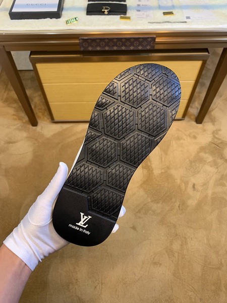 LV men slippers AAA-383(38-45)