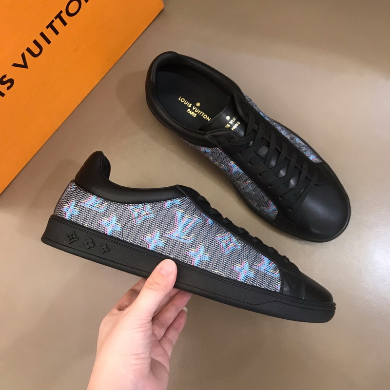 LV Men shoes 1;1 quality-2242