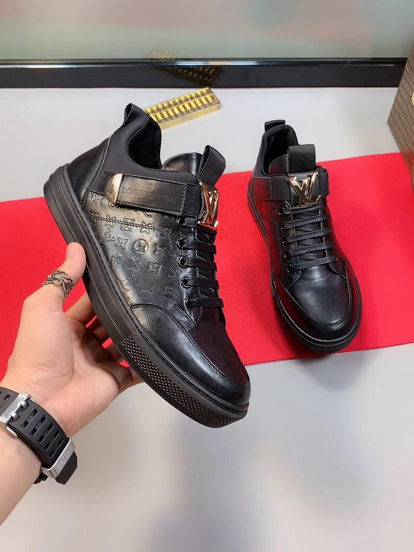 LV Men shoes 1;1 quality-2268