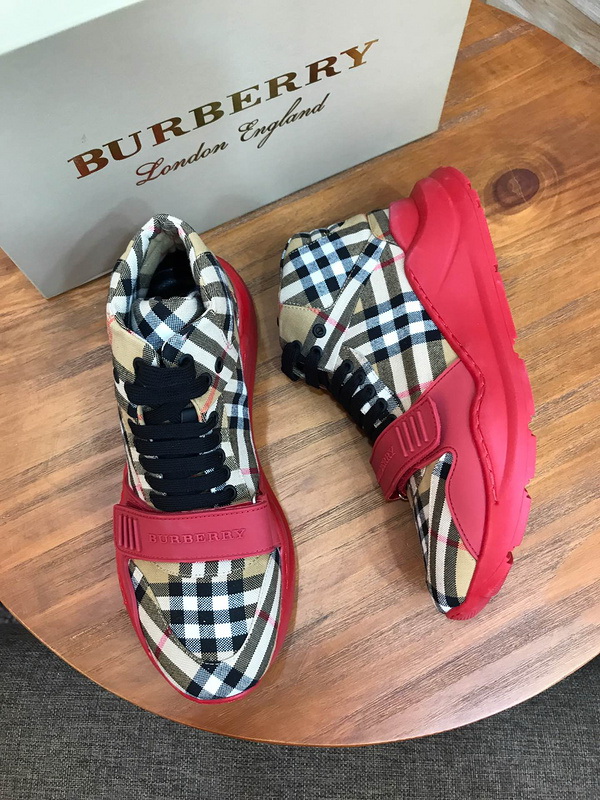 Burberry men shoes 1：1 quality-084