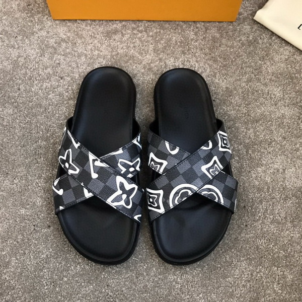 LV men slippers AAA-496