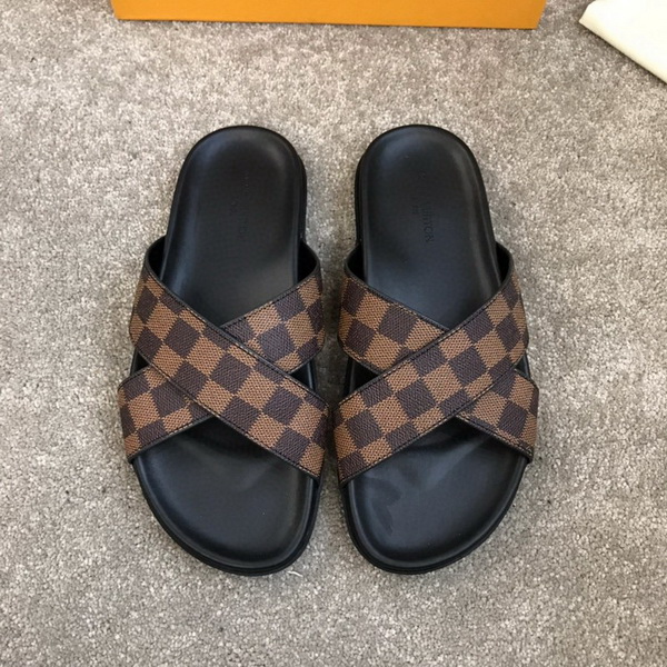 LV men slippers AAA-497