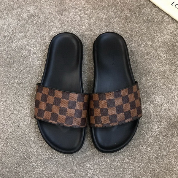 LV men slippers AAA-509