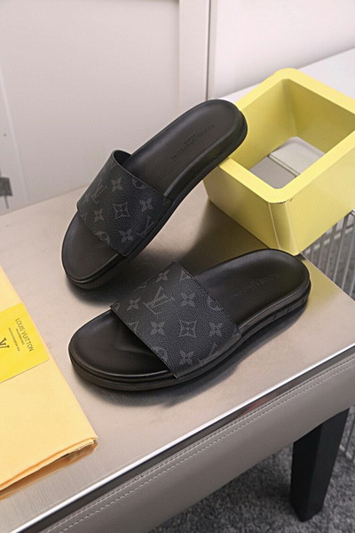 LV men slippers AAA-634