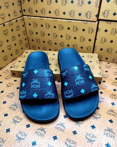 Moncler men slippers AAA-001