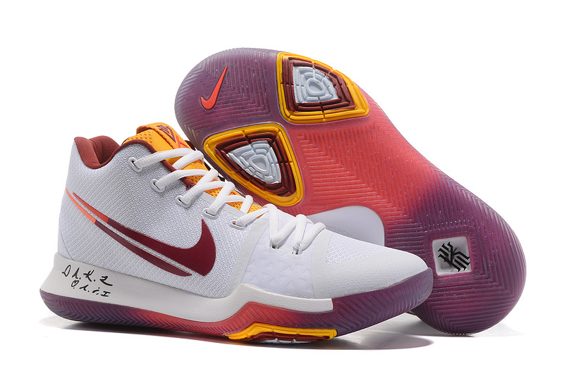 Kyrie Irving 3-044