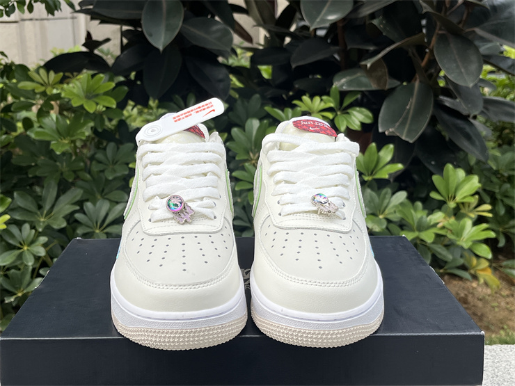 Authentic Nike Air Force 1 Low 