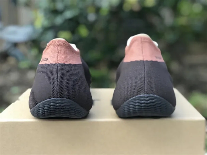 Authentic Yeezy Knit Runner “Stone Carbon” 