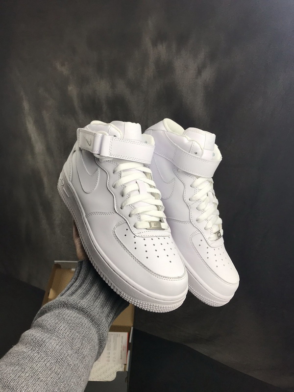 Authentic Nike Air Force 1 Mid GS