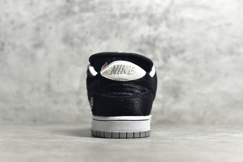  Authentic Nike SB Zoom Dunk Elite “BE@RBRICK” Women Shoes