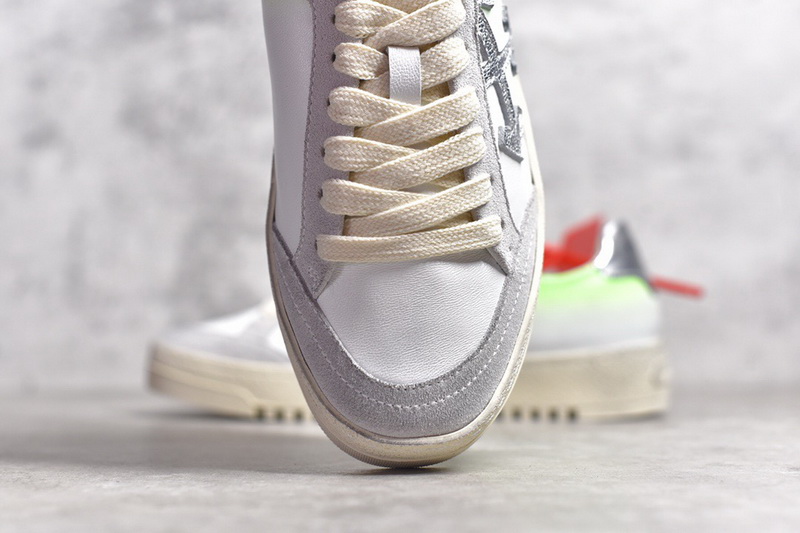 Authentic Off White c/o Virgil Abloh 2.0 Leather Sneaker 