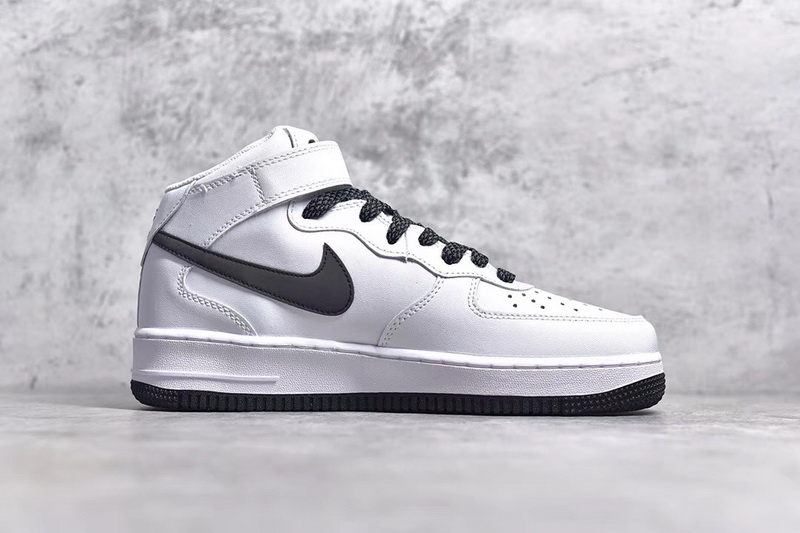 Authentic Nike Air Force 1 Mid 