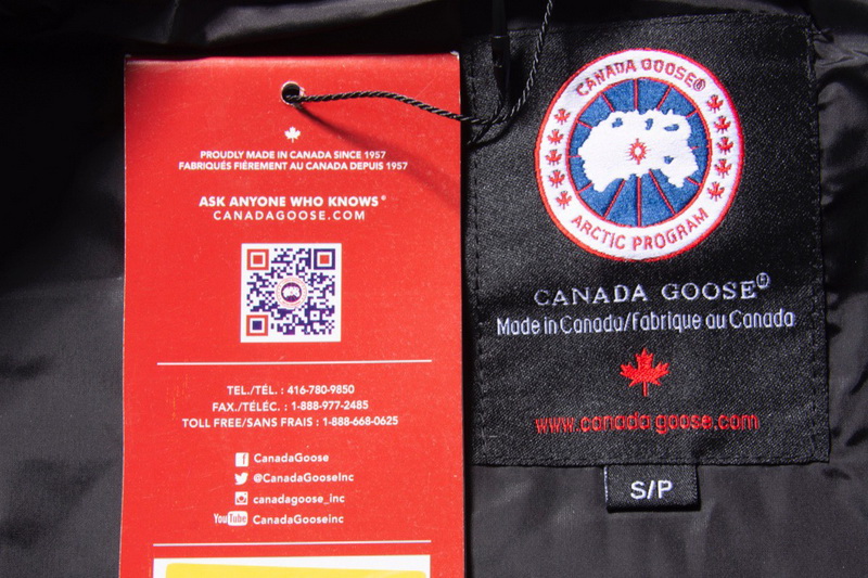 Canada Goose Down Jacket Vest Men-004