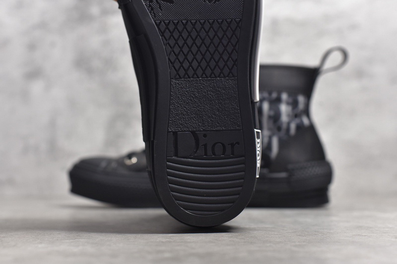 Authentic Dior Oblique High Top Sneakers